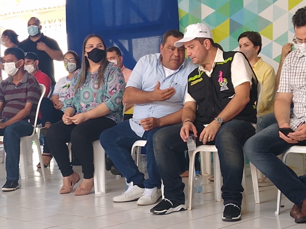 Em Sena, Gladson lança licitação da Ponte do Segundo Distrito e entrega revitalização asfáltica da Estrada Mário Lobão